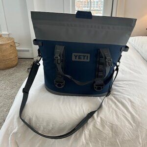 Yeti Cooler *LIKE NEW*